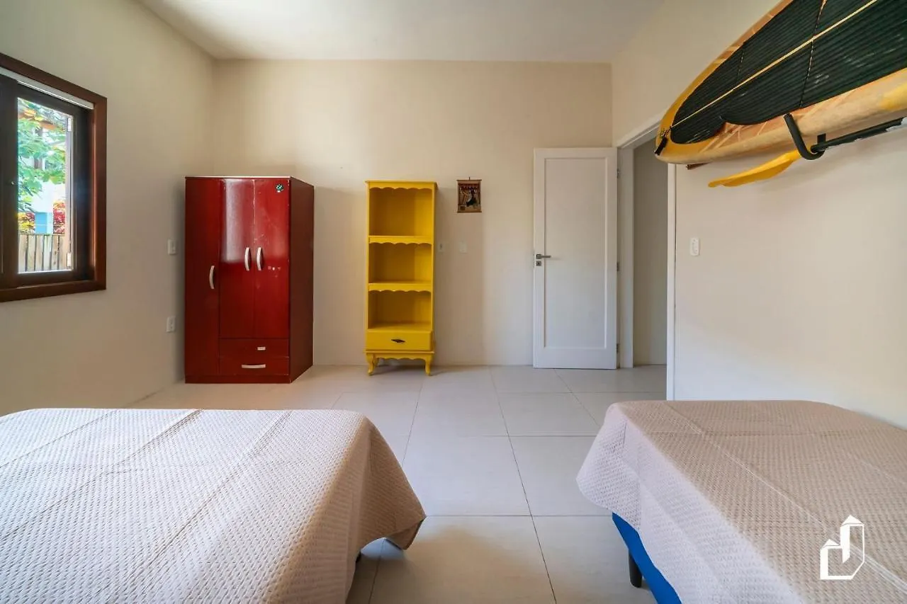 Frente Ao Mar E Proxima A Comercios 04 Dormitorios Bombinhas Tatil Evi